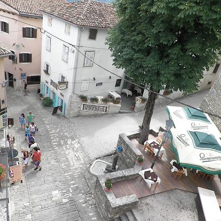 Studio Sijara Appartement Motovun Kamer foto