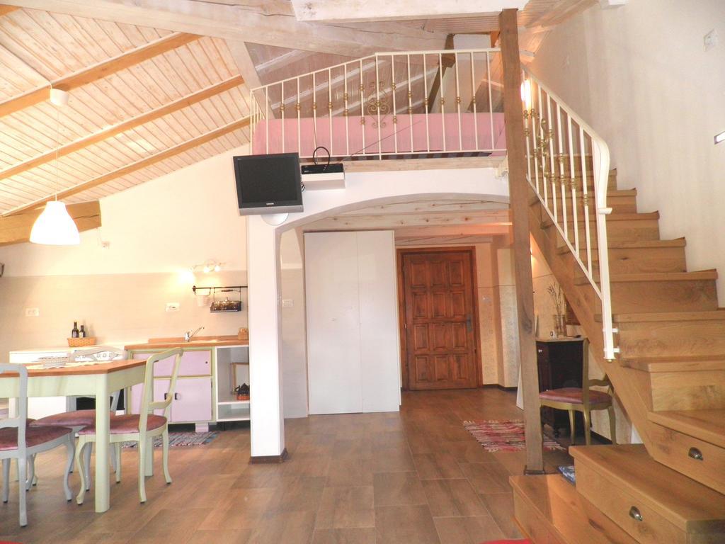 Studio Sijara Appartement Motovun Kamer foto