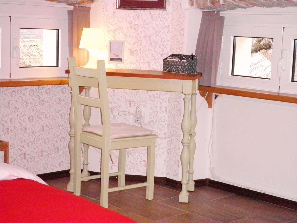 Studio Sijara Appartement Motovun Kamer foto