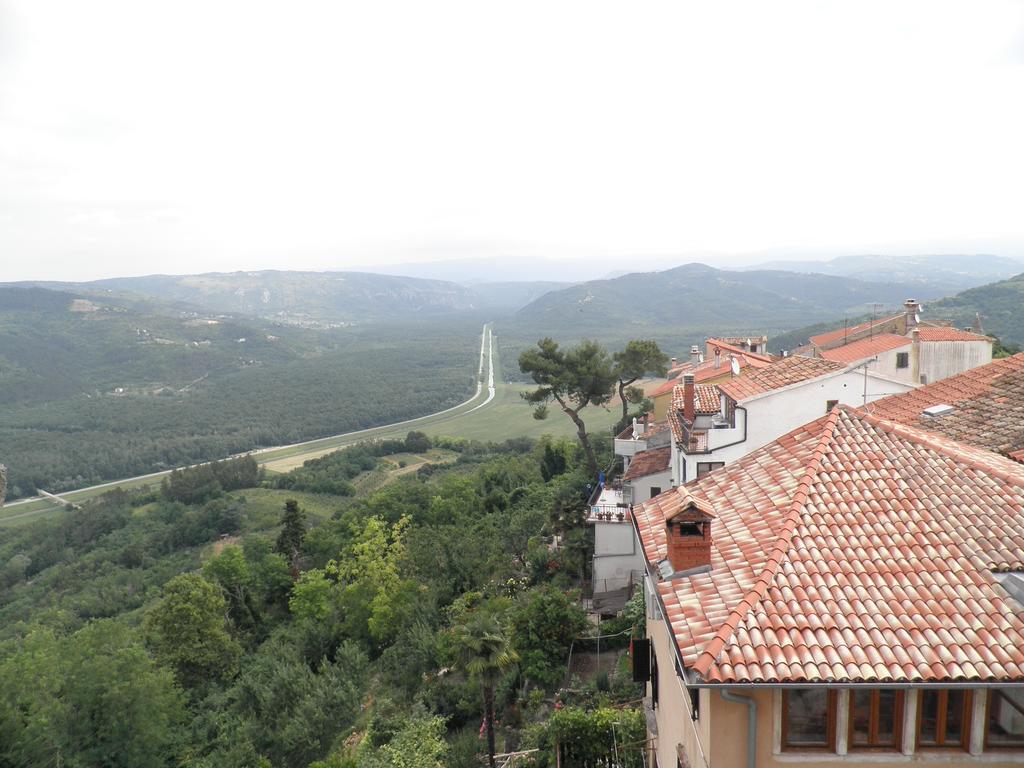 Studio Sijara Appartement Motovun Kamer foto